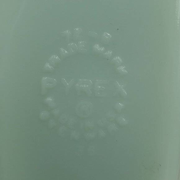 Pyrex Butterfly Gold Covered Butter Dish Gold Flower on White Lidded Butter Dish - Picture 7 of 7